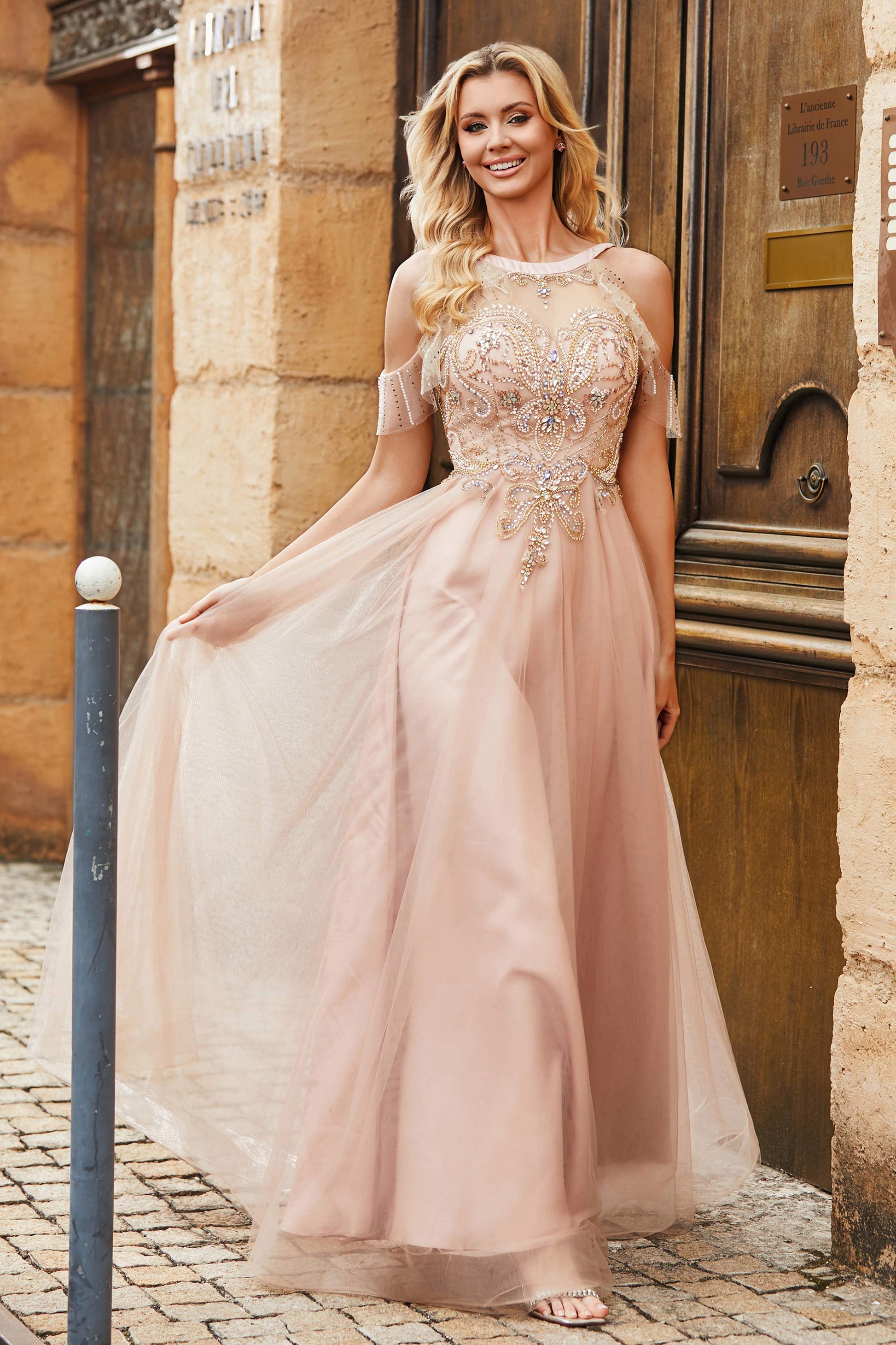 Maxi Robe Royale à A-ligne en Tulle avec Strass – DUNTERY FR